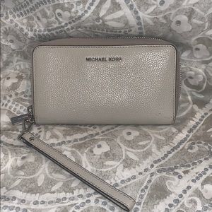 Michael Kors Wristlet